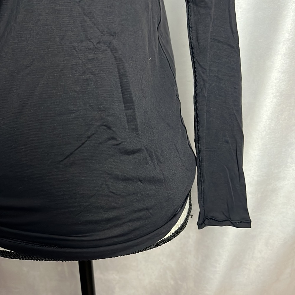 Lululemon to the point long sleeve side tie shirt size 4 in Black - Picture 6 of 8